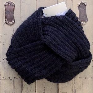 NWT MICHAEL KORS STRETCH BLACK CHUNKY KNIT SCARF SNOOD OS